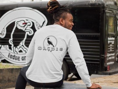 long sleeve front pocket classic logo